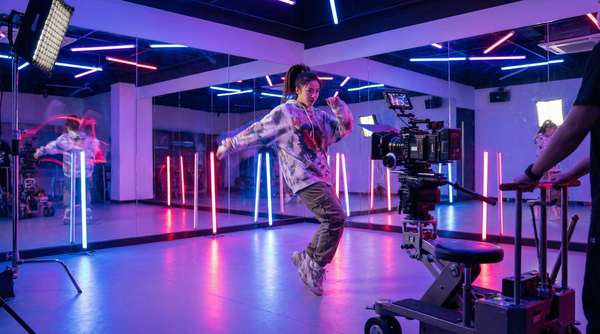 窗边做爱视频特效教程